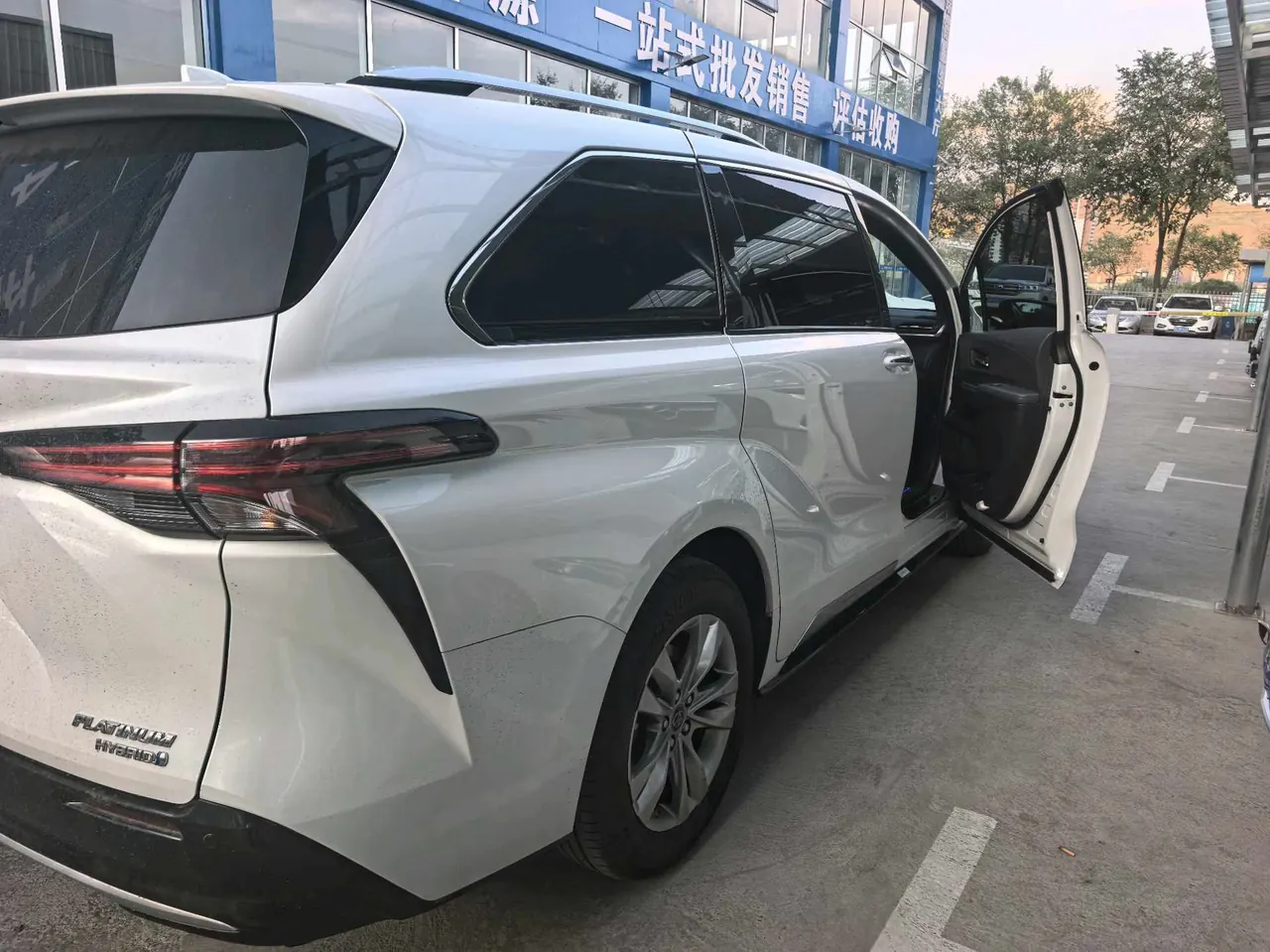 Toyota 2021 Sana 2.5 Stepless Platinum Edition Automatic Transmission 5