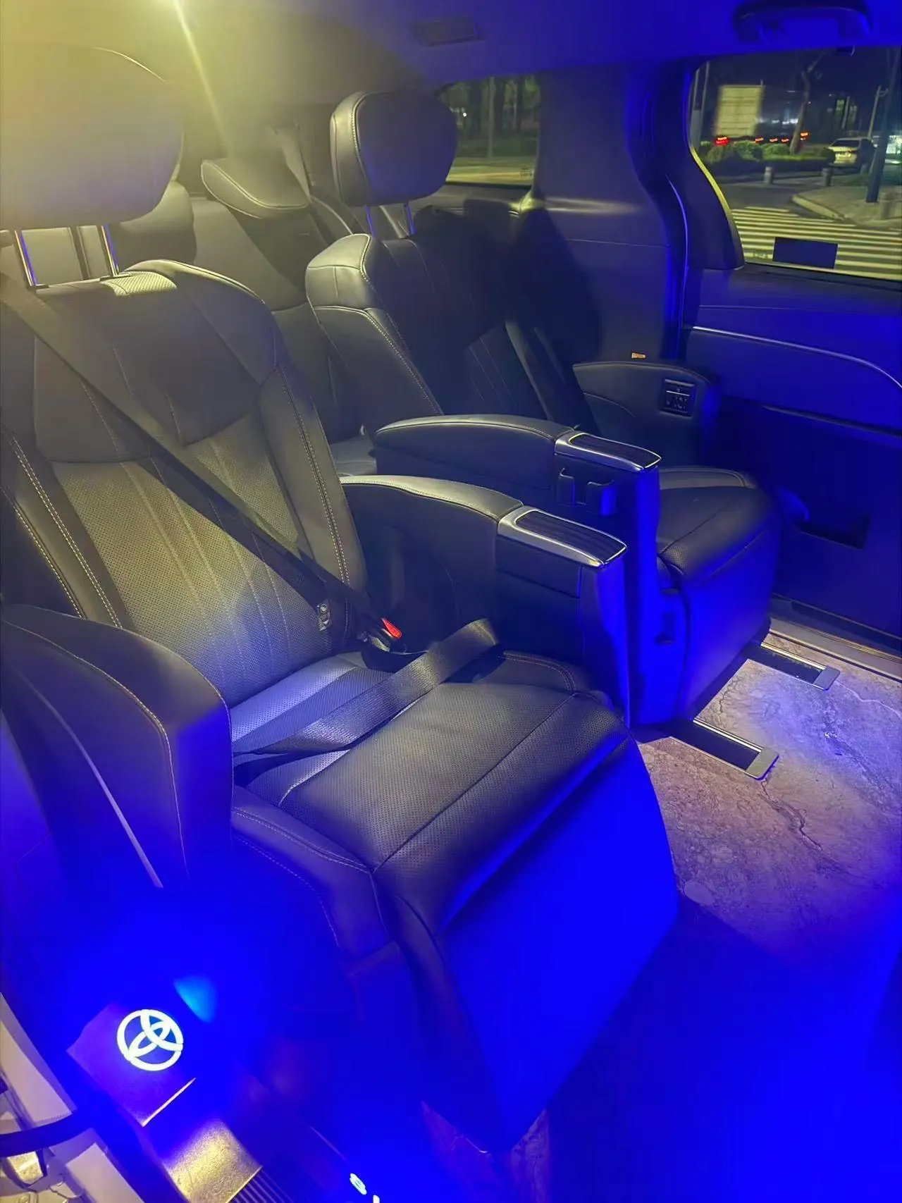 Toyota 2024 Sai 2.5 Stepless Enjoy Premium Edition Automatic Transmission 5