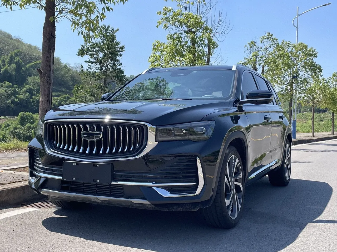 Open image lightbox: Geely 2024 XingyueL (Monjaro) 2.0TD High Power Two-Drive Enovate Edition Automatic Transmission