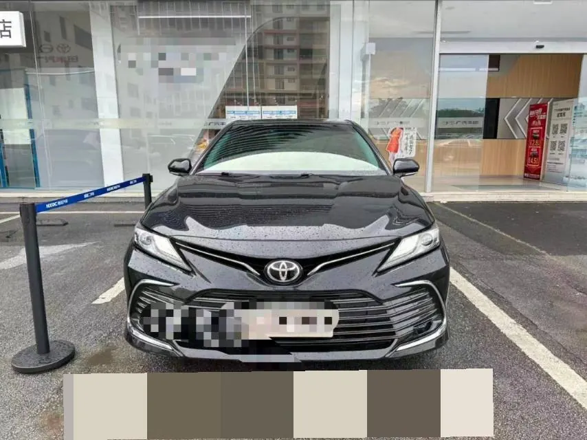 Toyota 2021 Camry 2.5G Deluxe Edition Automatic Gear 2