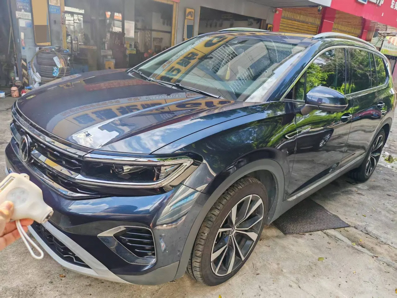 Open image lightbox: Volkswagen 2022 2.5TSI 530TSI Four-wheel Drive Flagship Victory Pro6 Automatic Gear