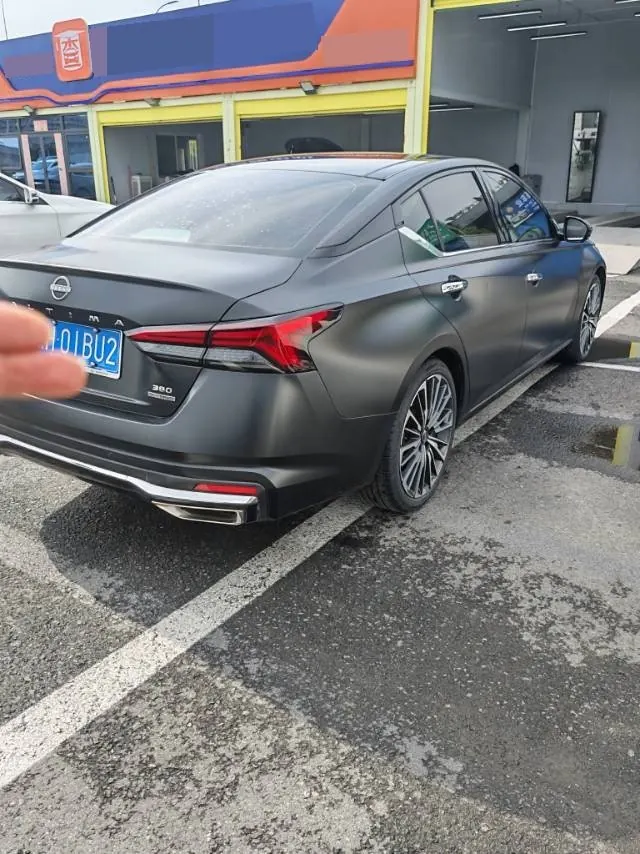 Nissan 2022 Teana 2.0T Stepless XL Enjoying Automatic Gear 4