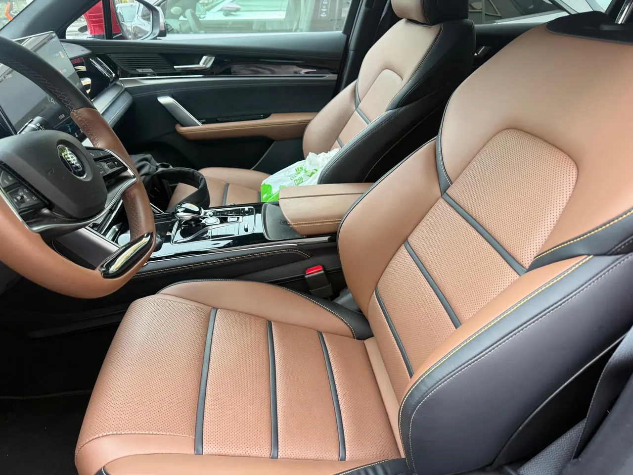 BYD Tang New Energy 2021 Tang DM 2.0TI Four-wheel Drive High Performance Edition Honorable Automatic Gear 3