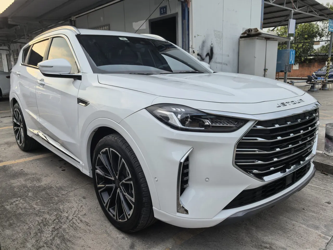 Jetour 2021 X70 PLUS 1.6T 7-seat automatic gear 3
