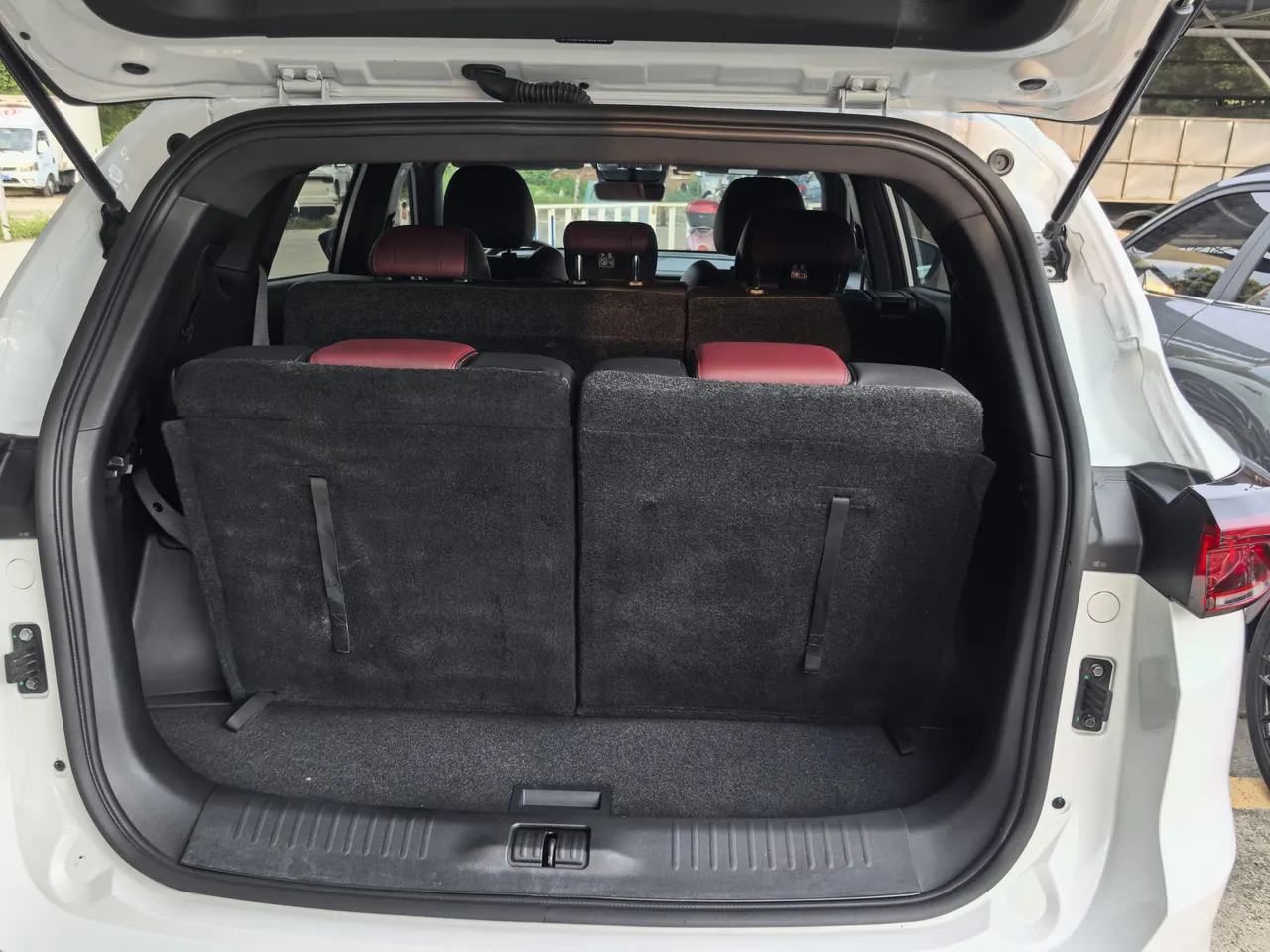 Jetour 2021 X70 PLUS 1.6T 7-seat automatic gear 9