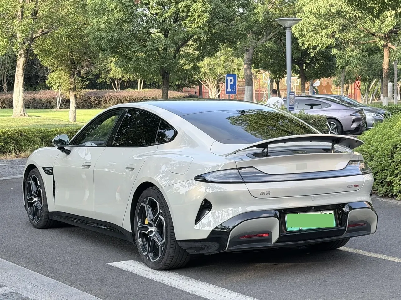 MI 2024 SU 7 800km 4-wheel drive ultra-long endurance high-end smart driving Max version automatic gear 5