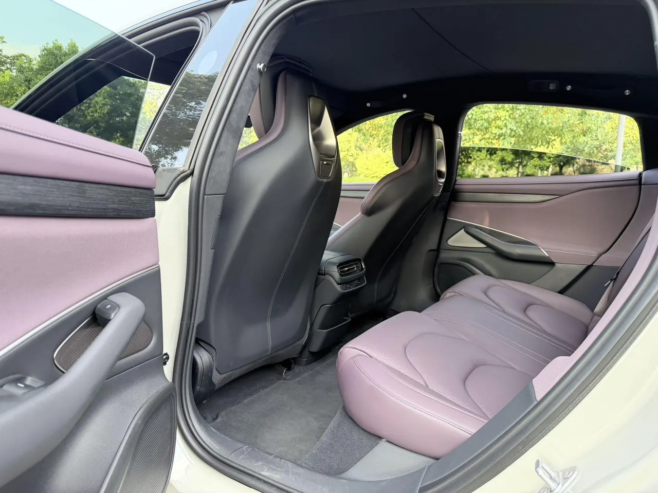 MI 2024 SU 7 800km 4-wheel drive ultra-long endurance high-end smart driving Max version automatic gear 9