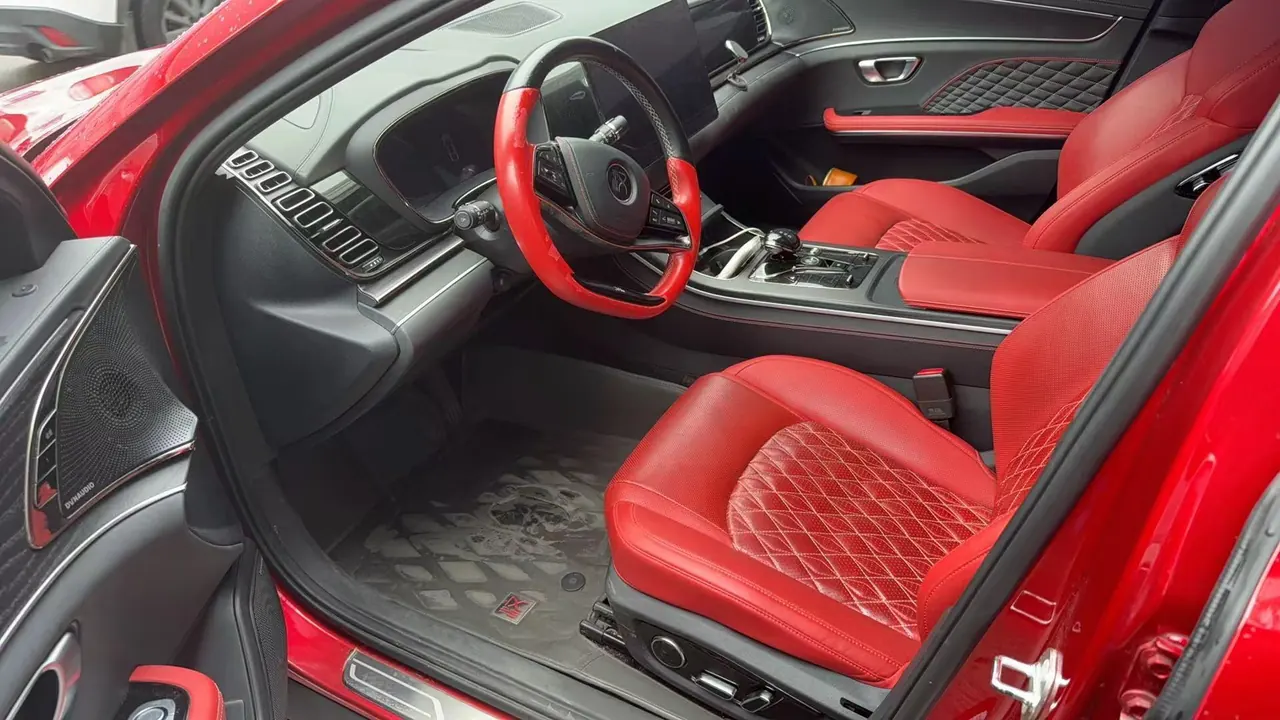 BYD 2020 Han four-wheel drive high-performance flagship automatic gear 4