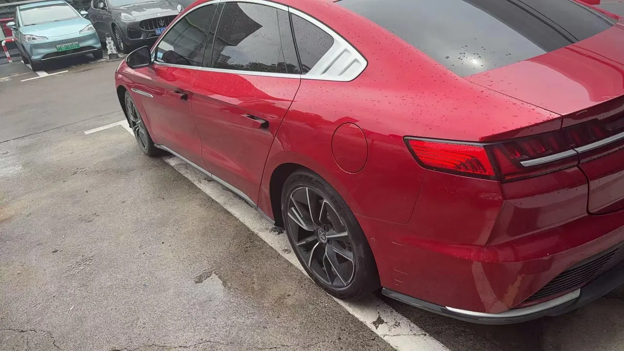 BYD 2020 Han four-wheel drive high-performance flagship automatic gear 6