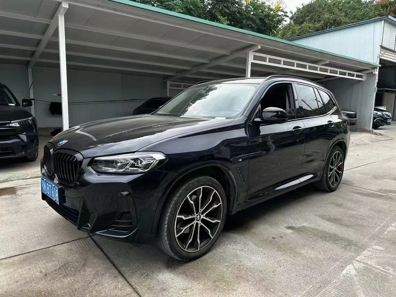 Open image lightbox: BMW 2022 X3 xDrive30i 2.0T exclusive M obsidian night set (modified 2) automatic gear