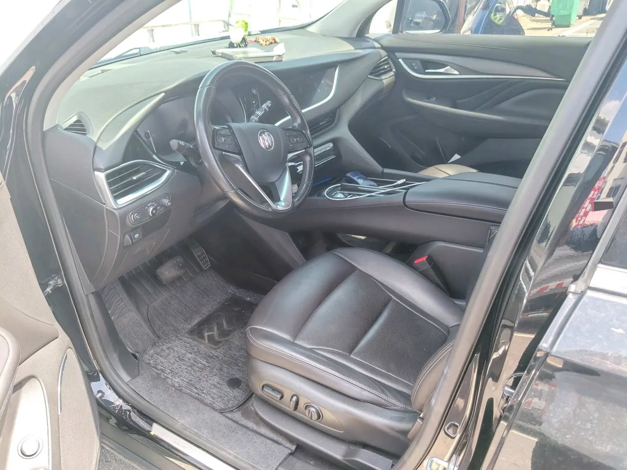 Buick 2020 Angke Flag 2.0T 28T Four-wheel Drive Honorable Automatic Gear 7