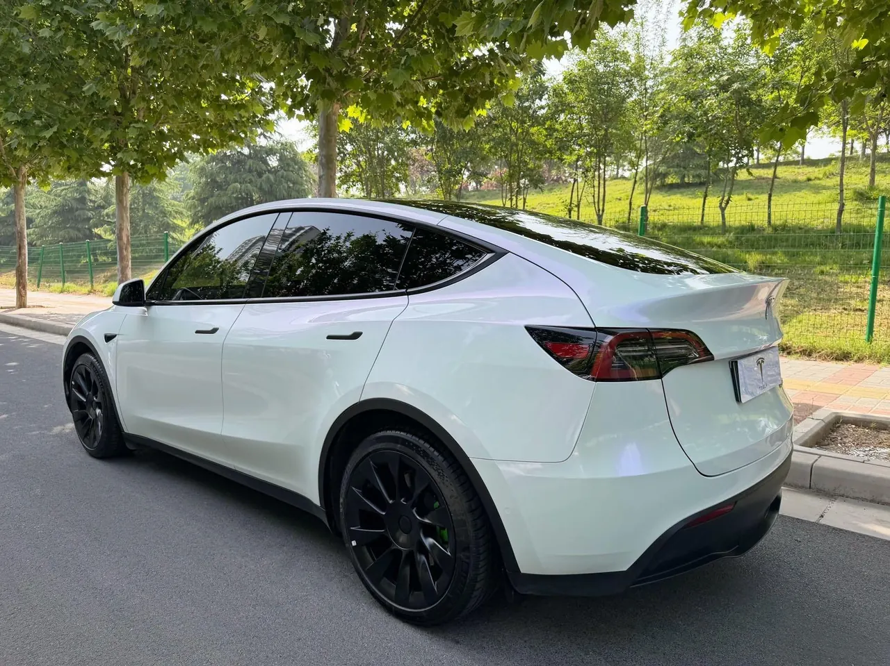 Tesla 2022 Model Y rear-wheel drive version (facelift) automatic gear 8