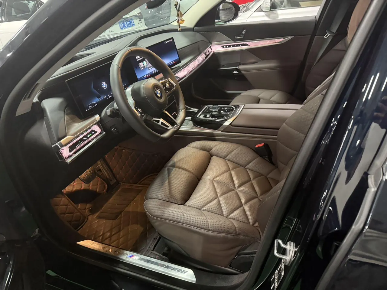 BMW 7 Series (Imported) 2023 740Li 48V 3.0T Leading M Sports Suit Automatic Gear 3
