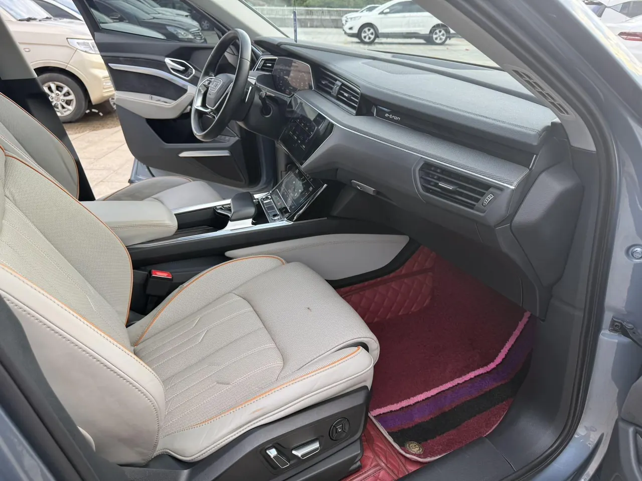 Audi 2021 e-tron 50 Quattro exclusive automatic transmission 9