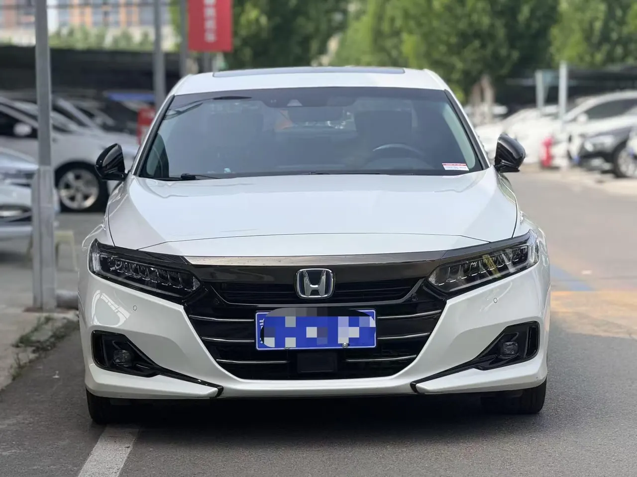 Honda 2022 10th Generation Accord Hybrid 2.0 Stepless Magic Night Reed Edition Automatic Gear 2