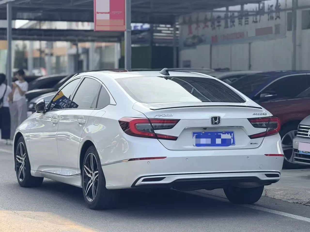 Honda 2022 10th Generation Accord Hybrid 2.0 Stepless Magic Night Reed Edition Automatic Gear 3