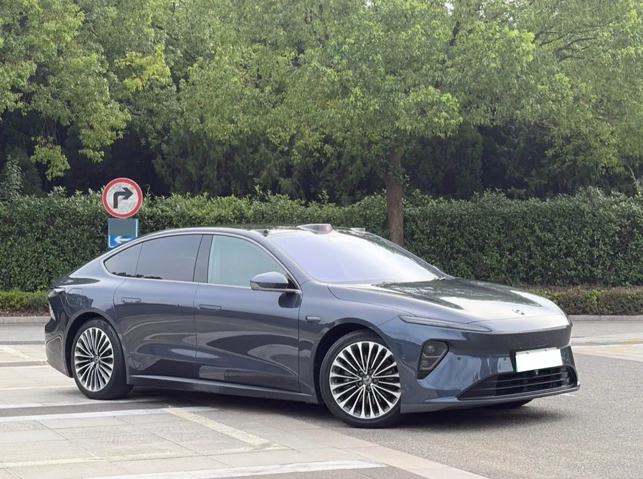 NIO 2021 ET 7 100kWh First Edition Automatic Gear 3
