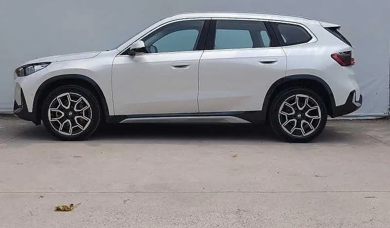 BMW 2025 X1 sDrive25Li 2.0T X design set automatic gear 3