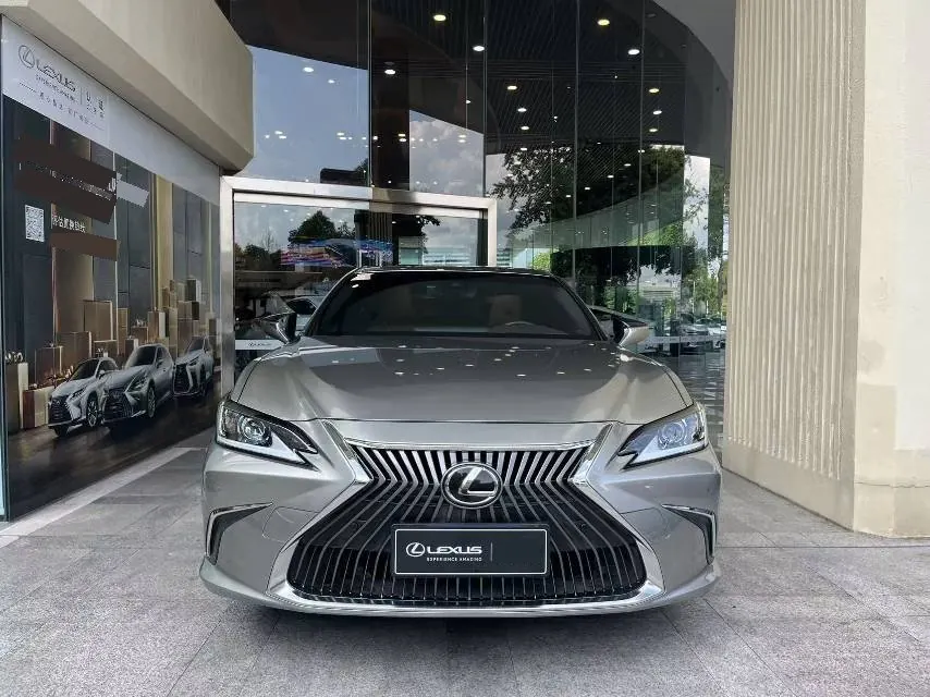 Lexus ES (Imported) 2020 ES200 2.0 Stepless Premium Edition Automatic Gear 2