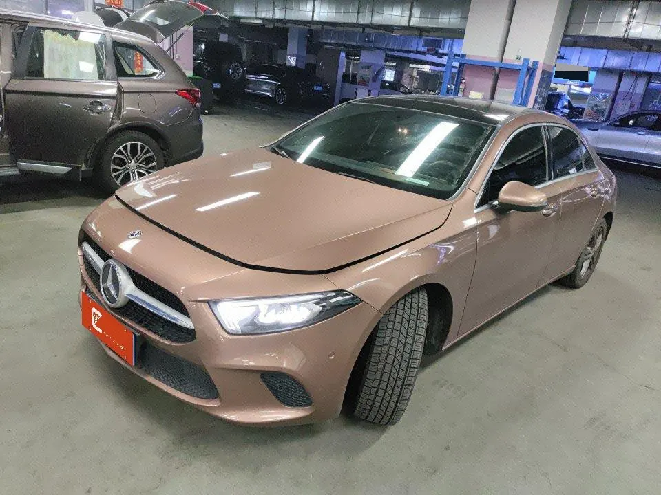 打开图片灯箱:Mercedes Benz Class A 2020 A 200 L 1.3T Fashion (Modified) Automatic Gear