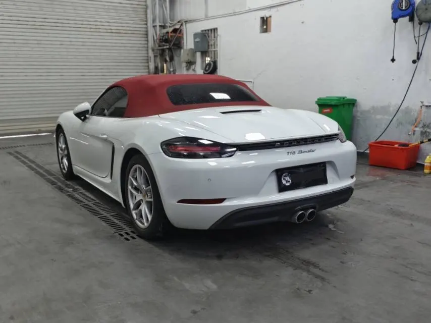 Porsche 718 (Imported) 2022 718 Boxer 2.0T Automatic 5