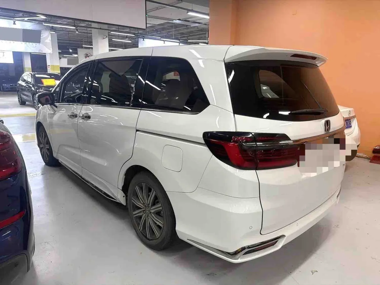 Honda 2022 Odyssey Hybrid 2.0 Stepless Sharp and Glory Edition Automatic Gear 2