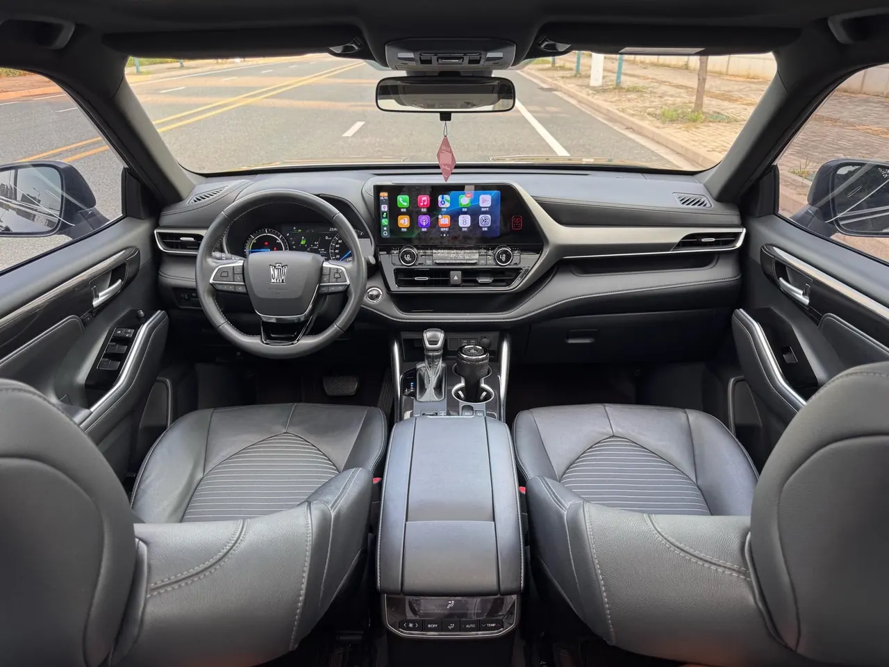 Toyota 2024 Crown Land Release HEV 2.5 Stepless Four-wheel Drive Deluxe Edition Automatic Gear 5