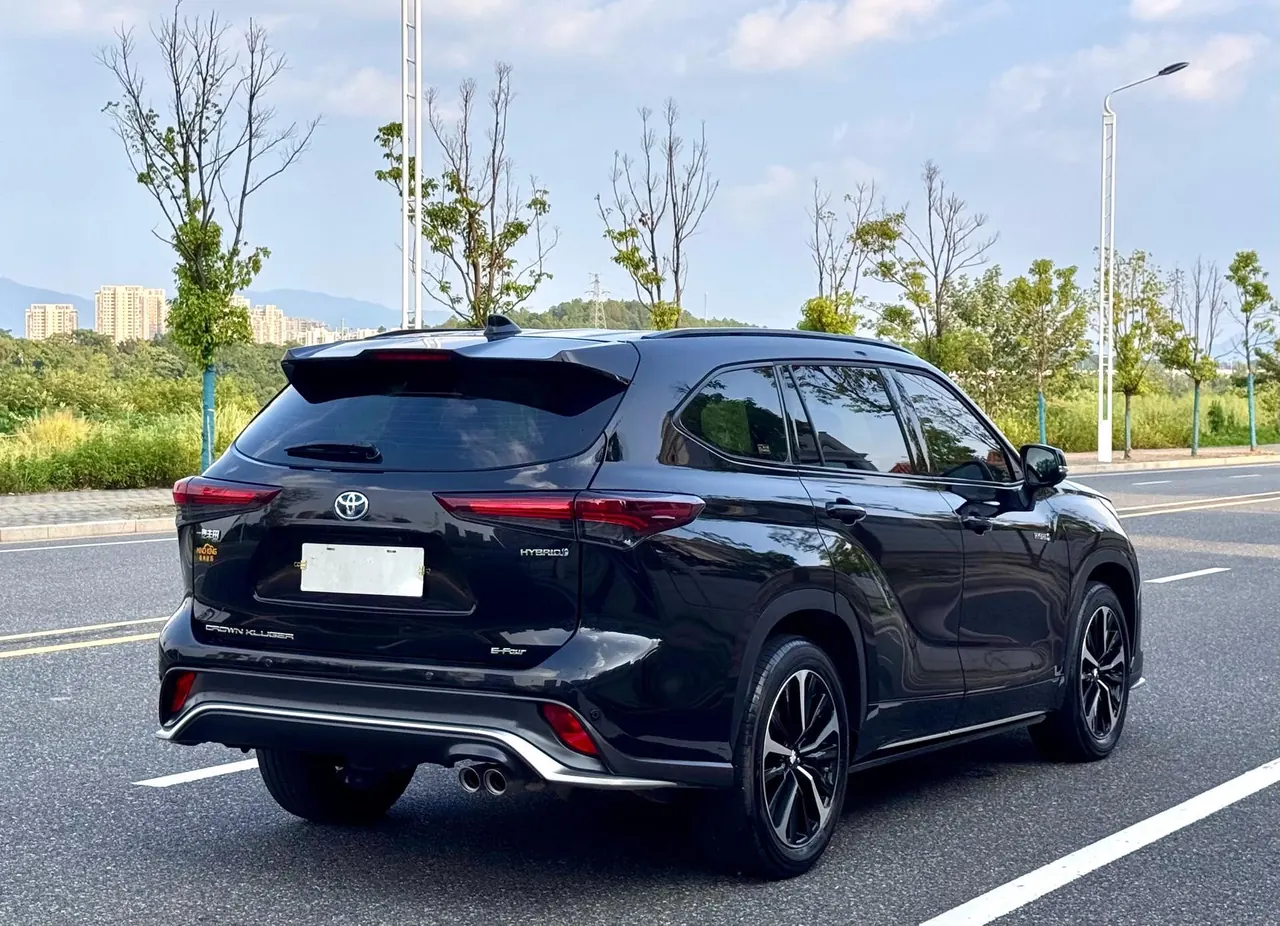 Toyota 2024 Crown Land Release HEV 2.5 Stepless Four-wheel Drive Deluxe Edition Automatic Gear 7