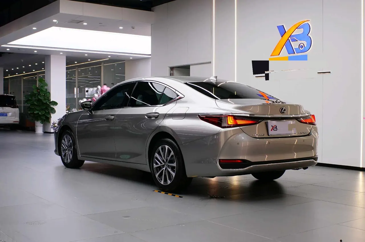 Lexus ES (Imported) 2024 ES200 2.0 Stepless Edition Automatic Gear 2