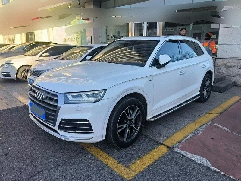 打开图片灯箱:Audi 2020 Q5L 2.0TFSI 40TFSI enjoy enterprising (facelift) automatic gear