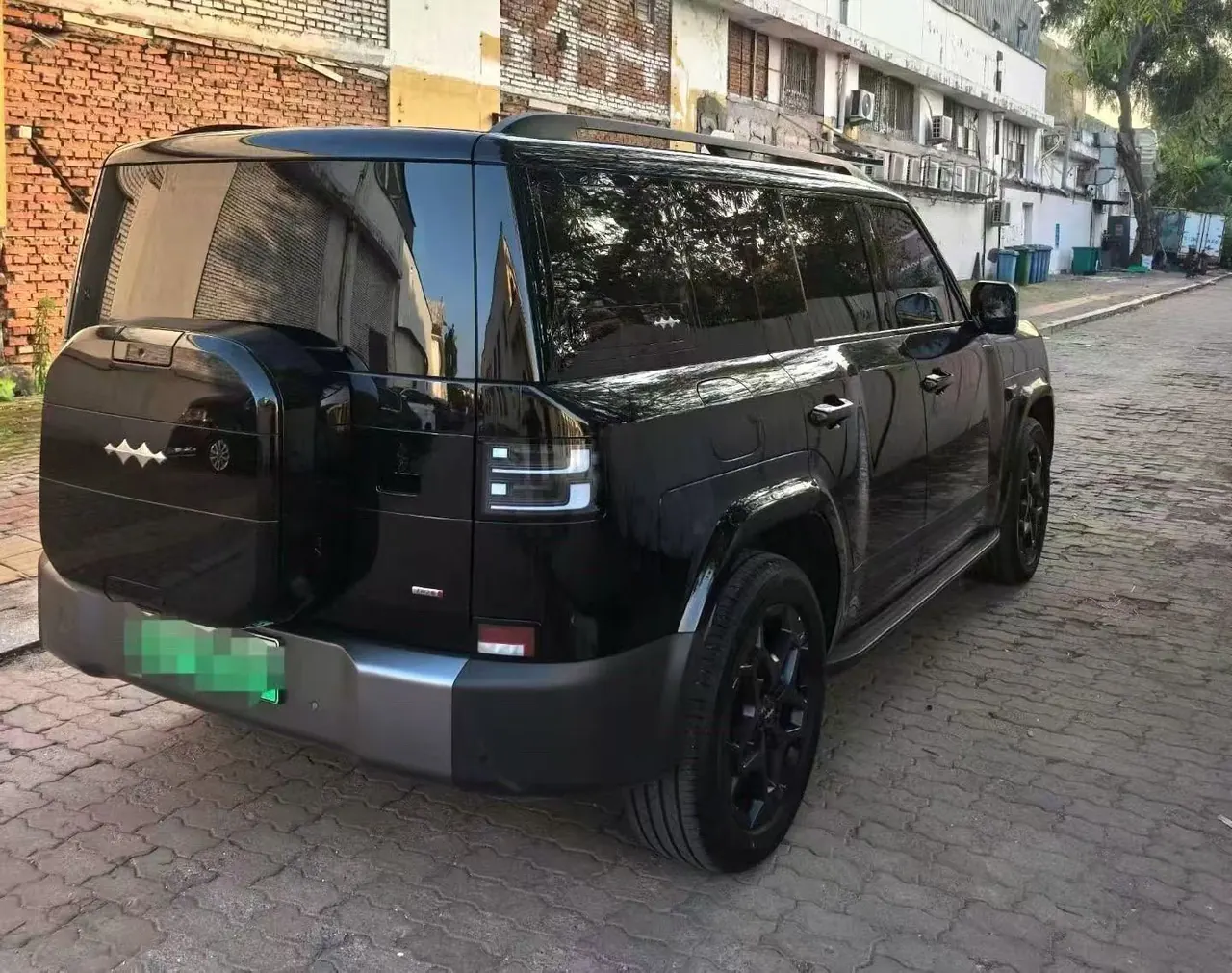 FangChengBao 2025 titanium 7 1.5T stepless 190KM four-wheel drive Ultra version of automatic gear 3