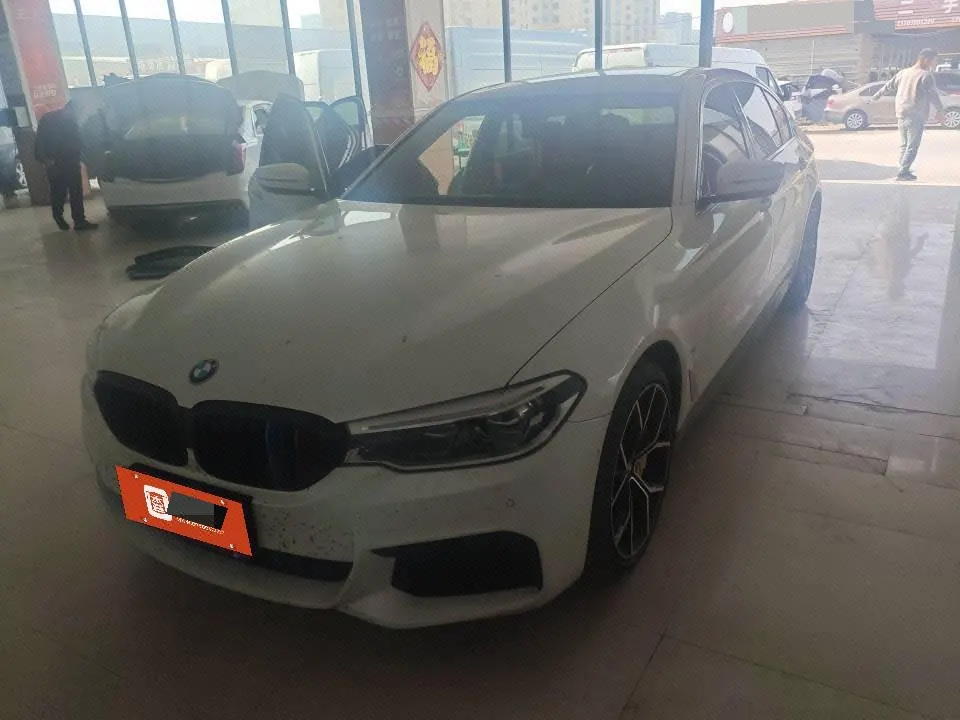 Open image lightbox: BMW 5 Series 2020 530Li 2.0T Leading M Sports Suit Automatic Gear