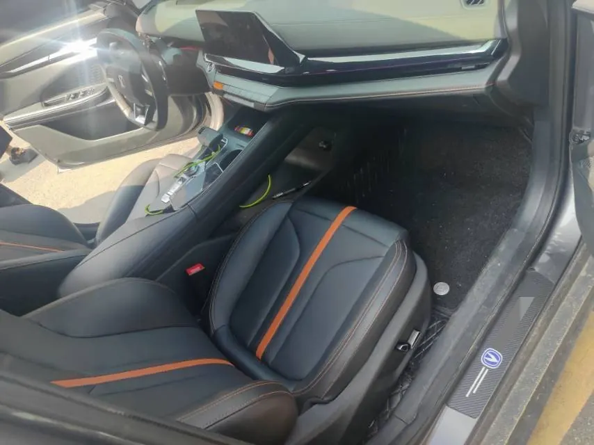 ChangAn 2024 UNI-V 1.5T Distinguished Sports Automatic 8