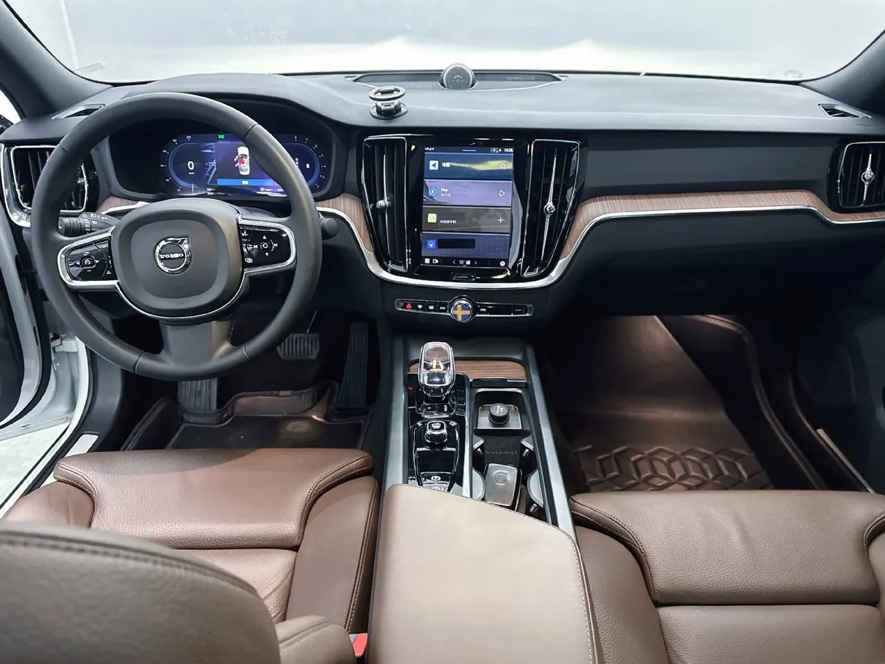 Volvo 2024 S60 48V 2.0T B4 Zhiyuan Deluxe Edition Automatic Gear 6