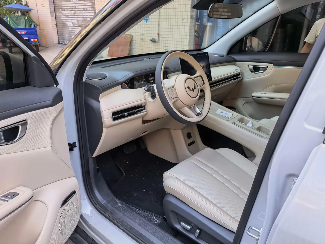 WuLing 2025 Plantronics S 325km Flagship Automatic 3