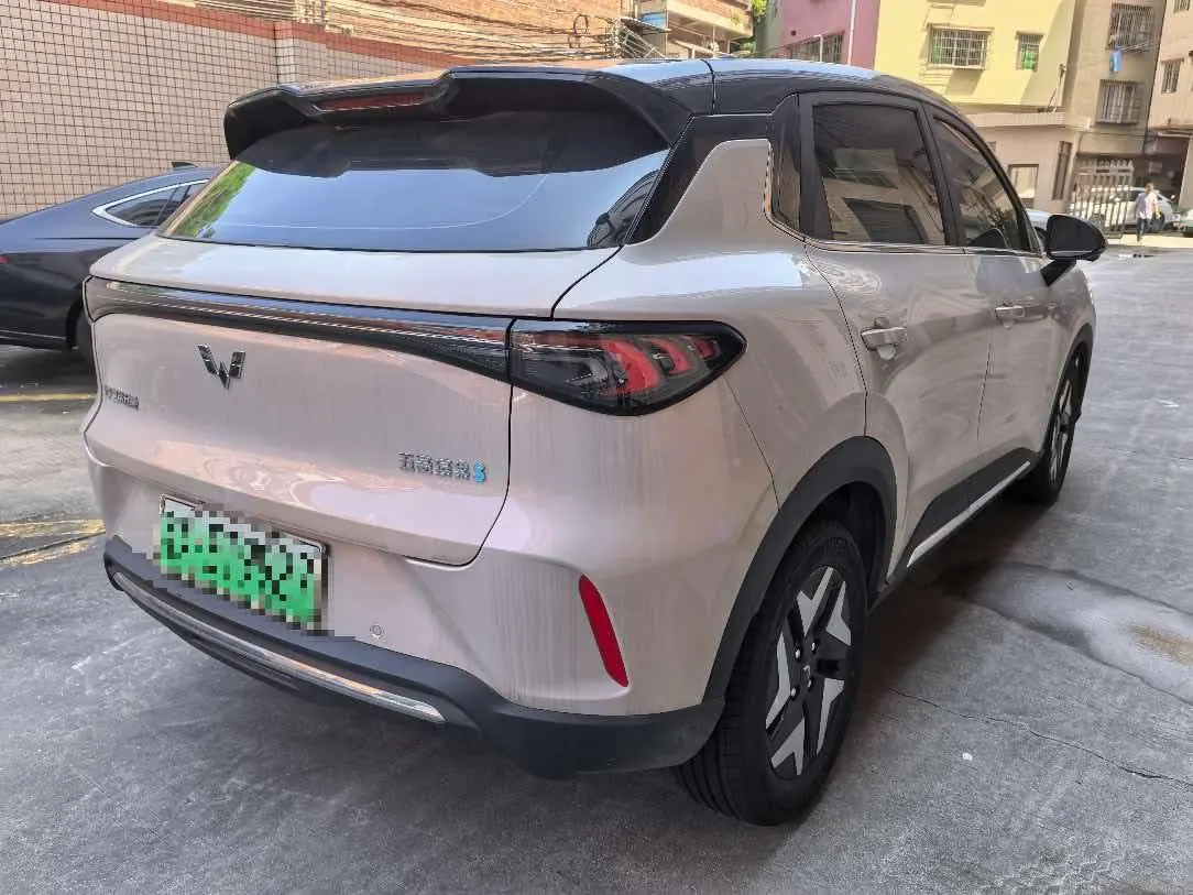 WuLing 2025 Plantronics S 325km Flagship Automatic 6
