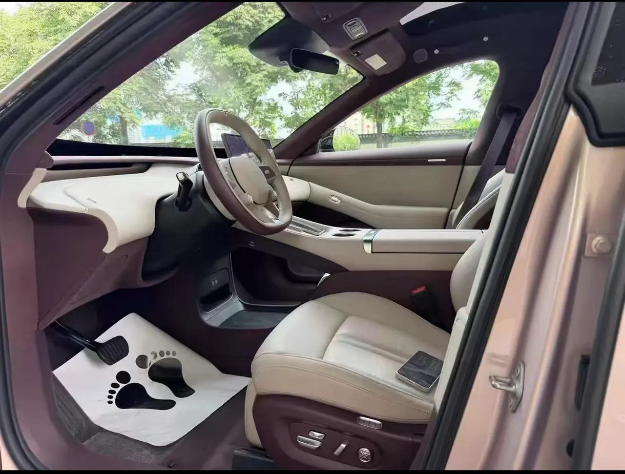 MI 2025 YU7 Long Endurance High Performance Four-wheel Drive Max Edition Automatic Gear 4