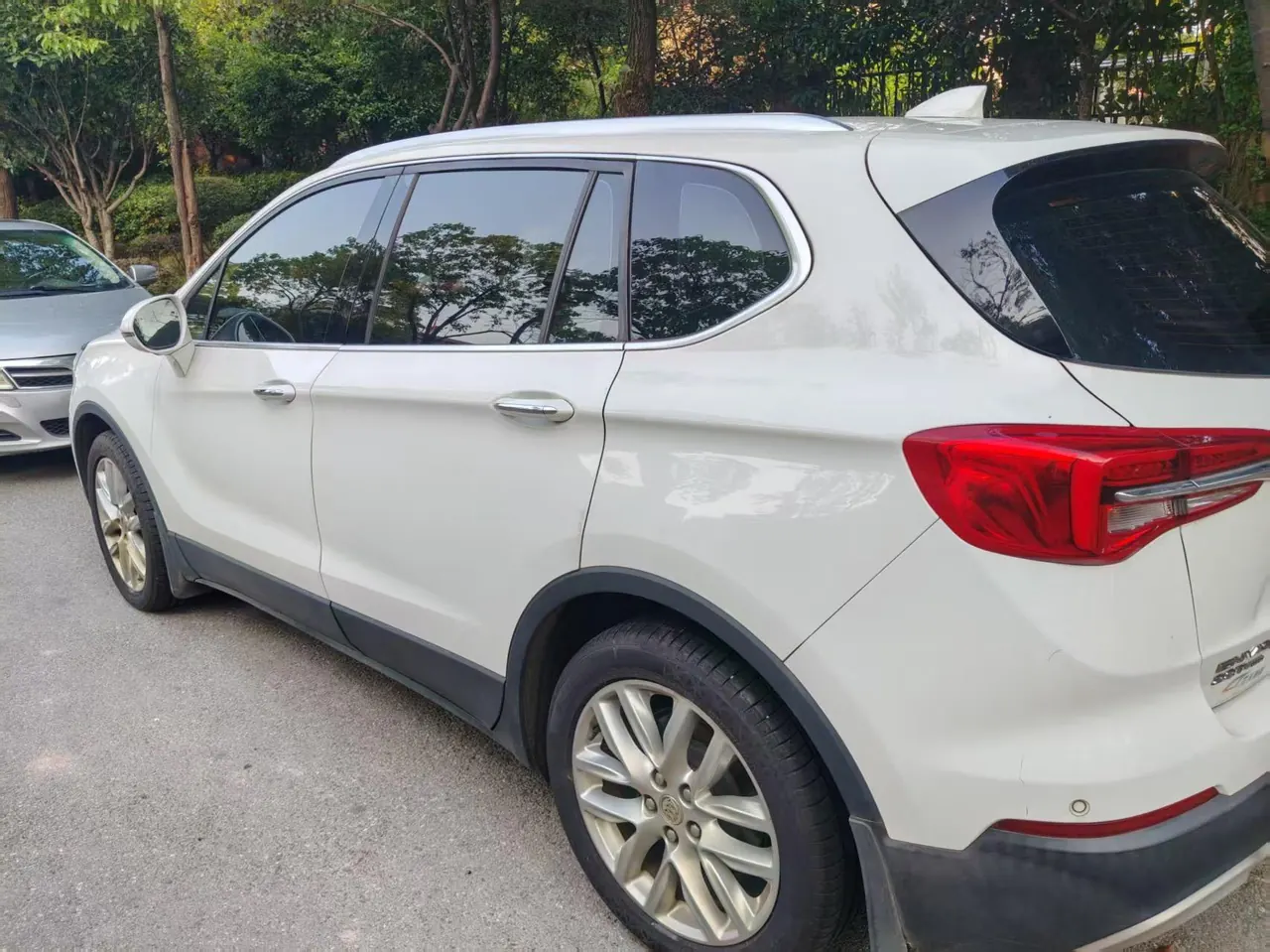 Buick 2020 Angkewei 2.0T 28T 4-wheel drive elite automatic gear 4