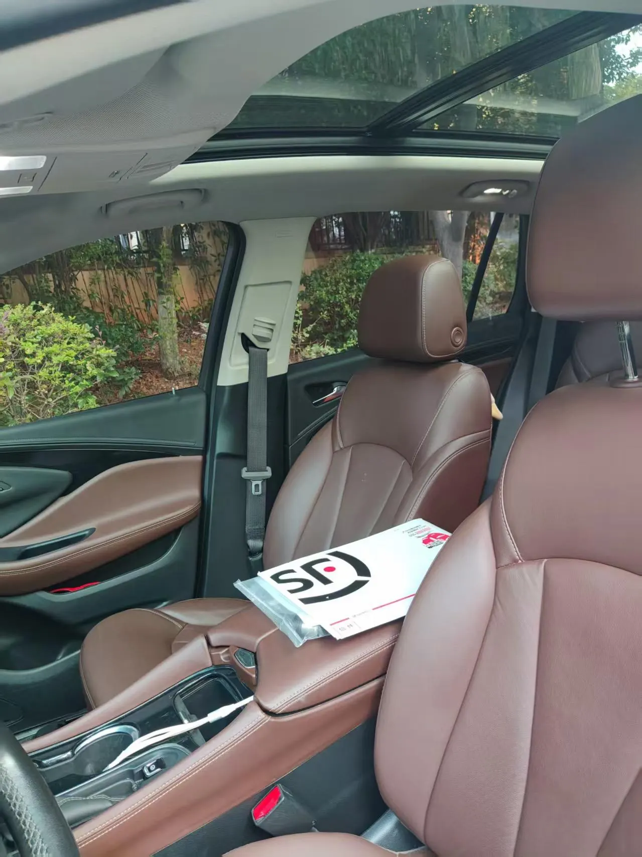 Buick 2020 Angkewei 2.0T 28T 4-wheel drive elite automatic gear 5