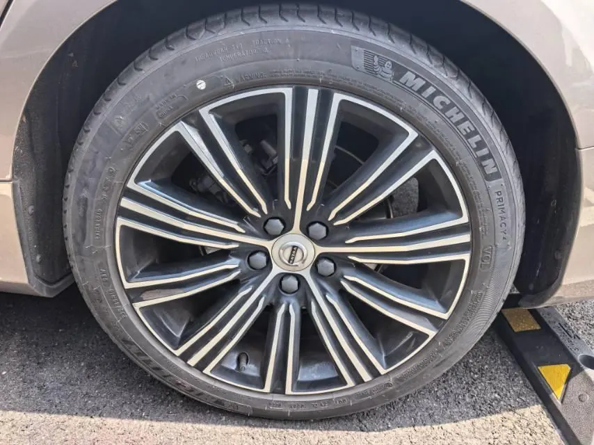 Volvo 2020 S60 2.0T T4 Zhiyuan Deluxe Edition Automatic Gear 6