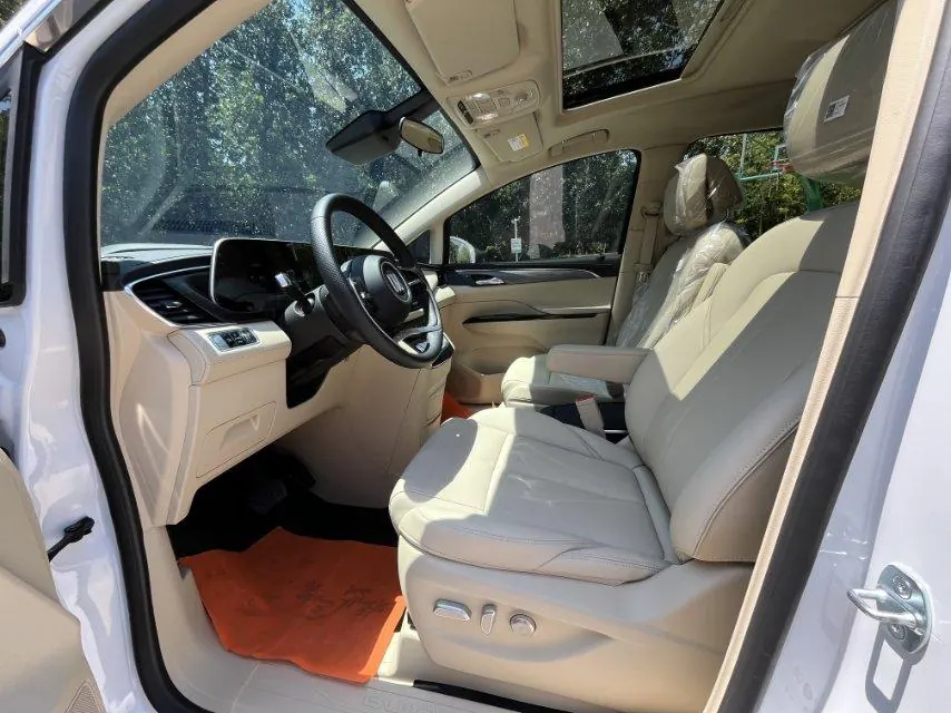 Buick 2025 GL8 Lu Shang 1.5T Smart Edition 7-seat Automatic Gear 4