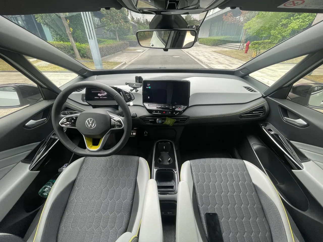 Volkswagen 2024 ID. 3 extremely intelligent version automatic transmission 9