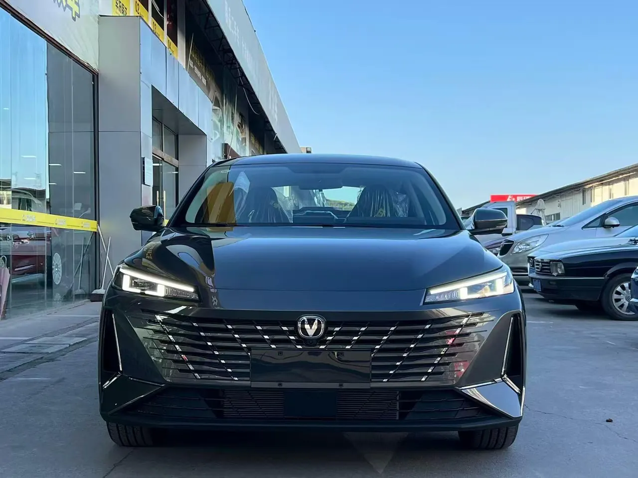 ChangAn 2024 Yidong 1.5TGDI Honorable Automatic Gear 2