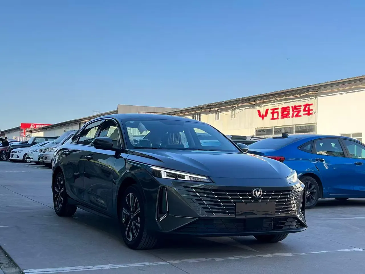 ChangAn 2024 Yidong 1.5TGDI Honorable Automatic Gear 3