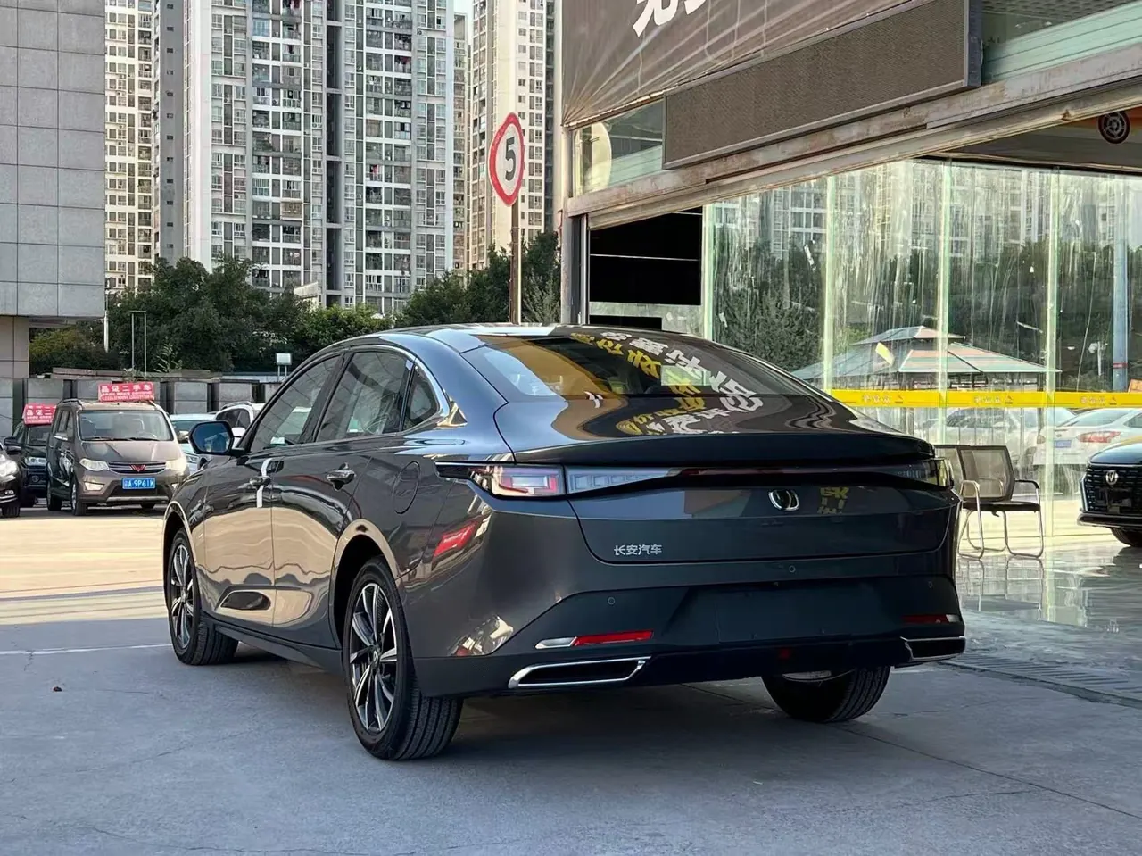 ChangAn 2024 Yidong 1.5TGDI Honorable Automatic Gear 4
