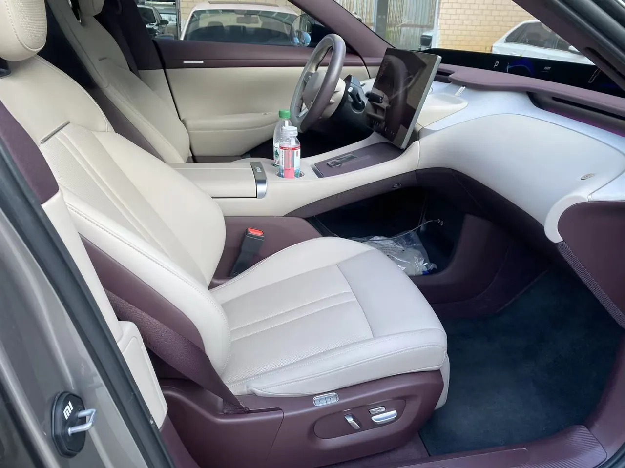 MI 2025 YU7 Long Endurance Rear Drive Automatic Gear 8