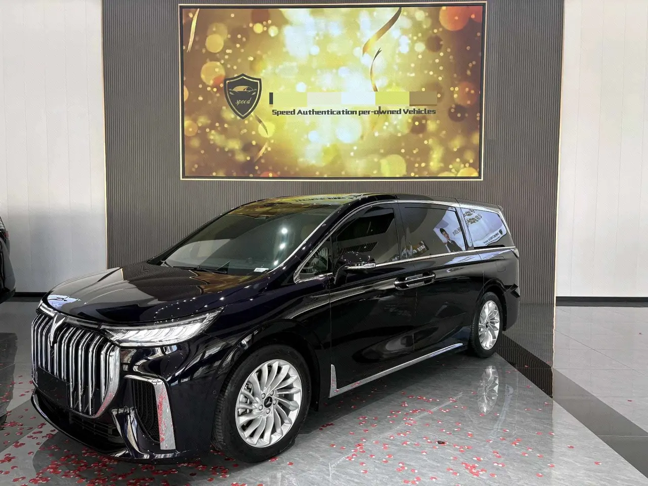 打开图片灯箱:Voyah 2024 Dreamers PHEV 1.5T Long Endurance Premium Edition Automatic Gear