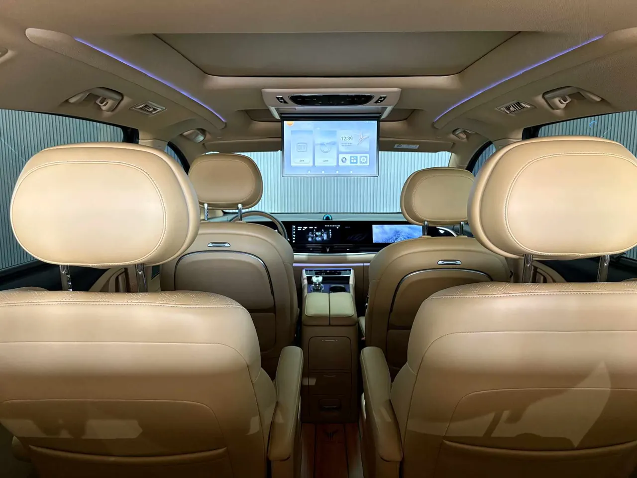 Voyah 2024 Dreamers PHEV 1.5T Long Endurance Premium Edition Automatic Gear 6