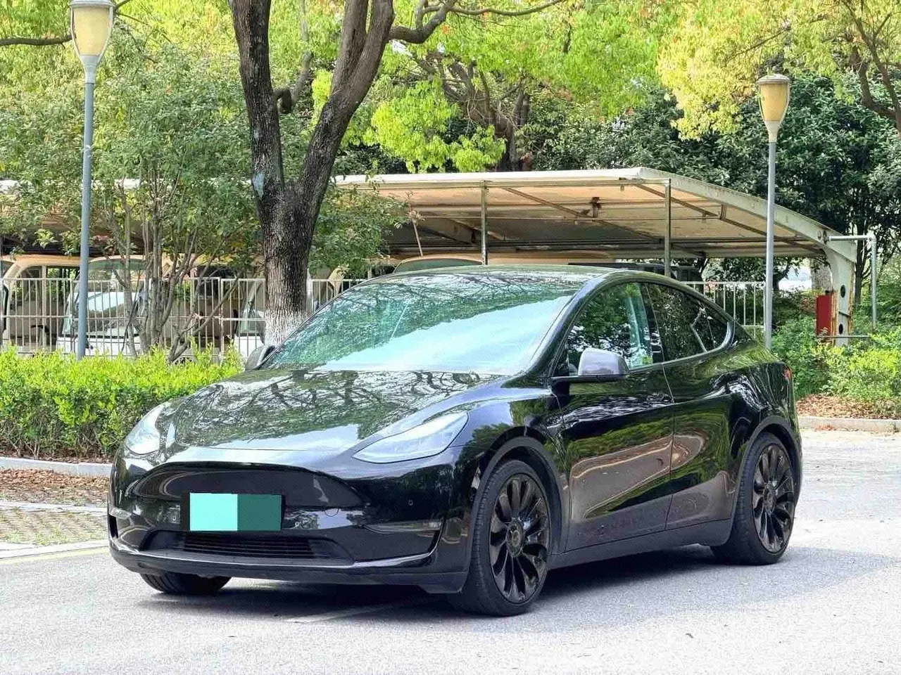 Open image lightbox: Tesla 2021 Model Y Performance high-performance all-wheel drive version automatic transmission