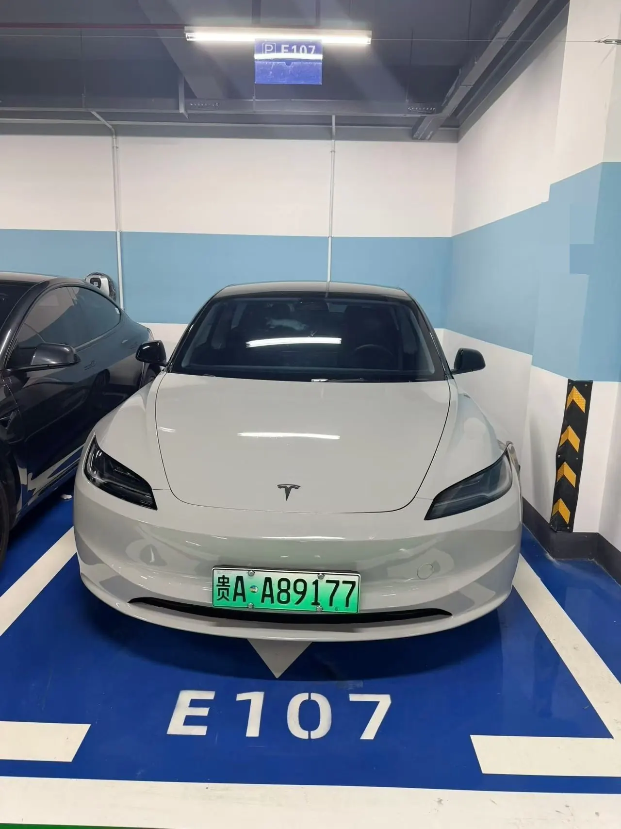 Tesla 2025 Model 3 rear-wheel drive version of automatic transmission 2